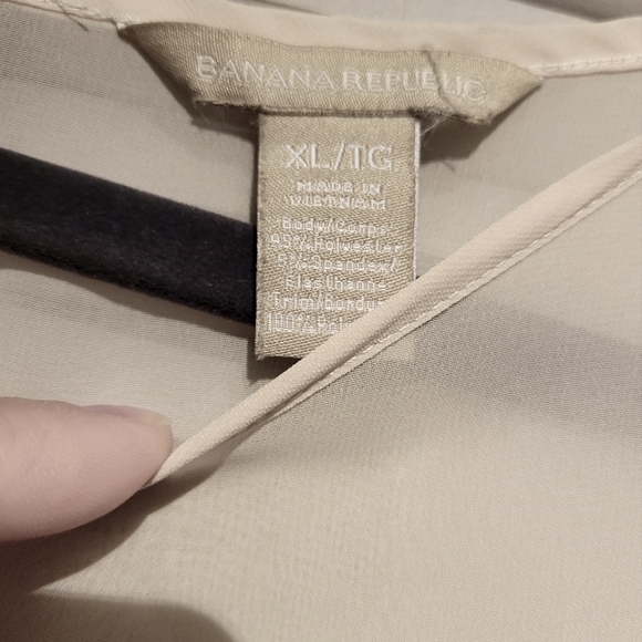 Sheer and dressy tank top size XL - Picture 2 of 2